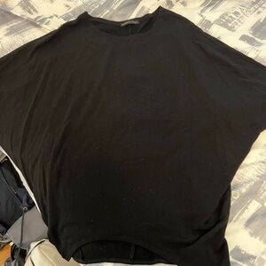 Long sleeve blackk winged top